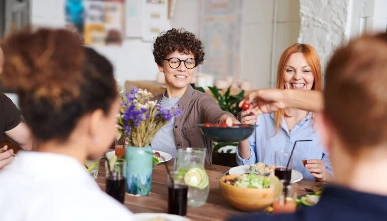 3 Easy Tips To Become A Better Dinner Host